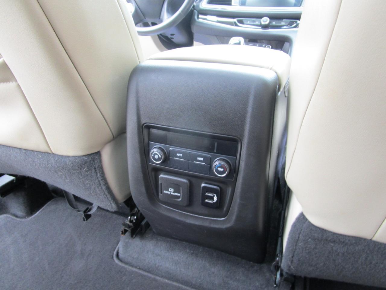 Buick Enclave AWD 4dr Essence 2018