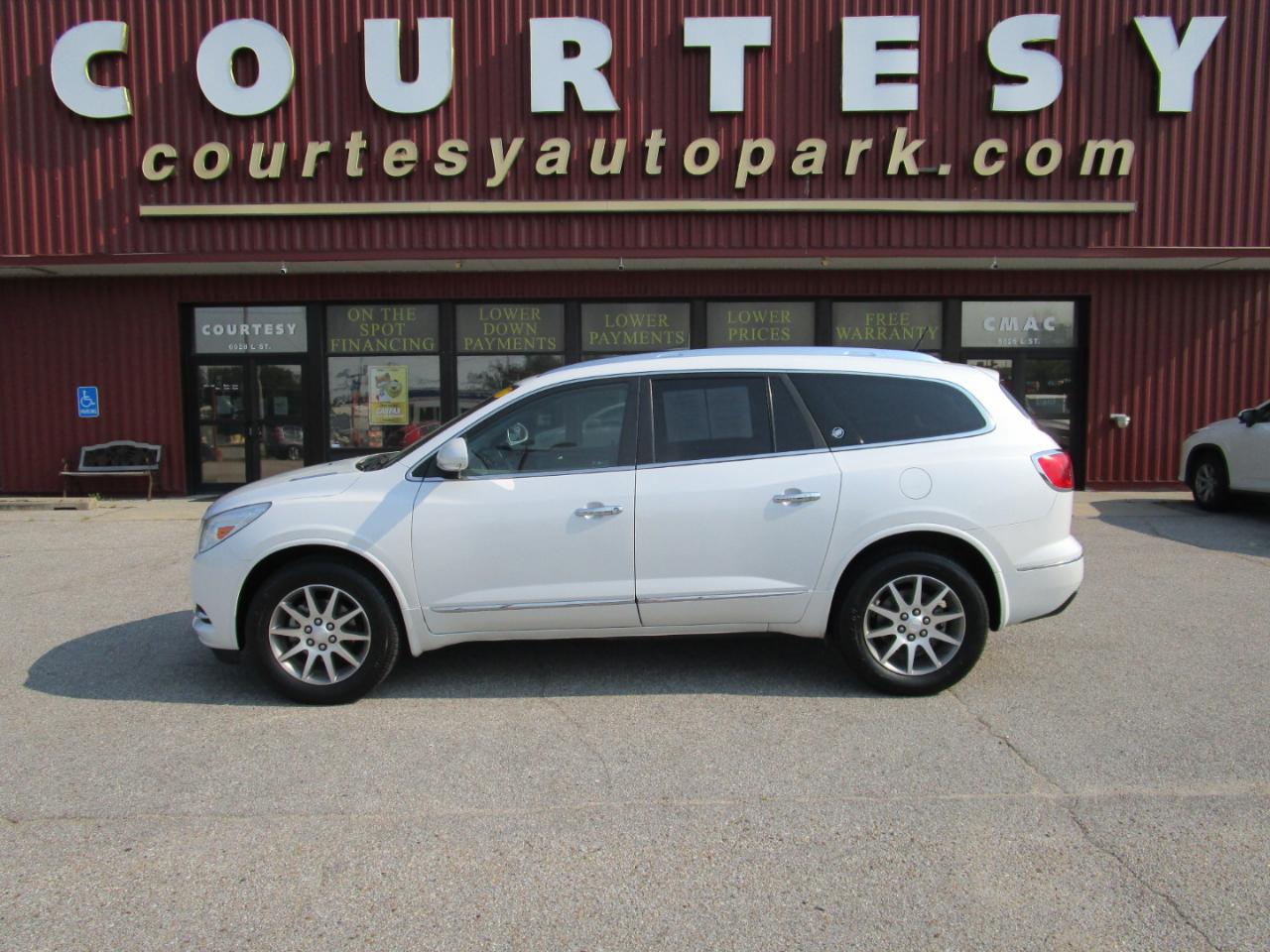 Buick Enclave FWD 4dr Leather 2017