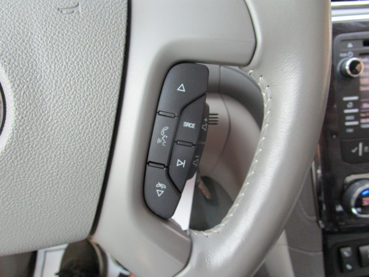 Buick Enclave FWD 4dr Leather 2017