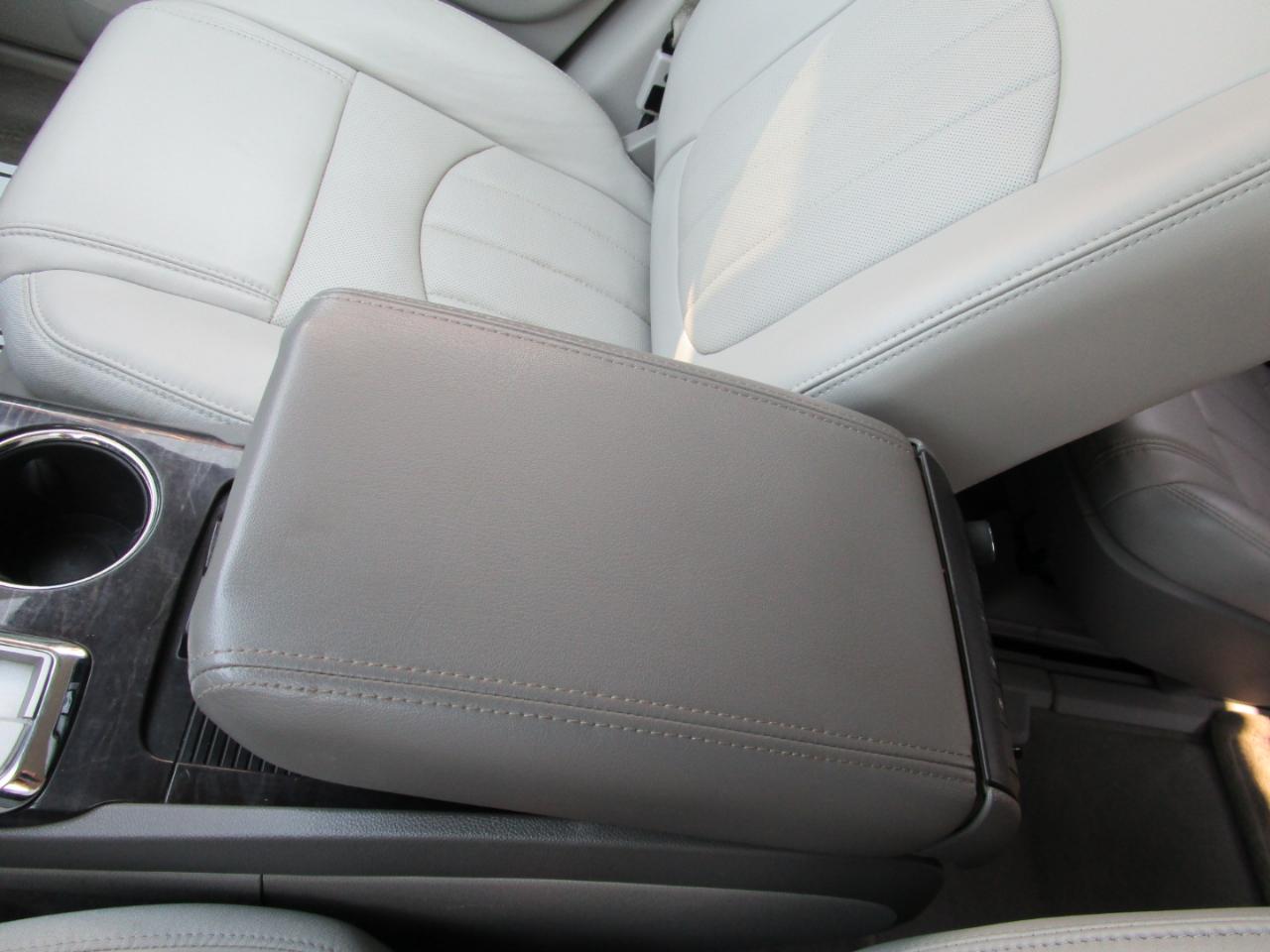 Buick Enclave FWD 4dr Leather 2017