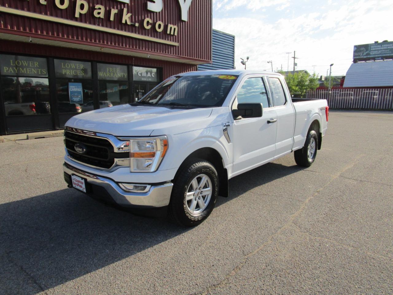Ford F-150 Lariat 4WD SuperCab 8' Box 2022