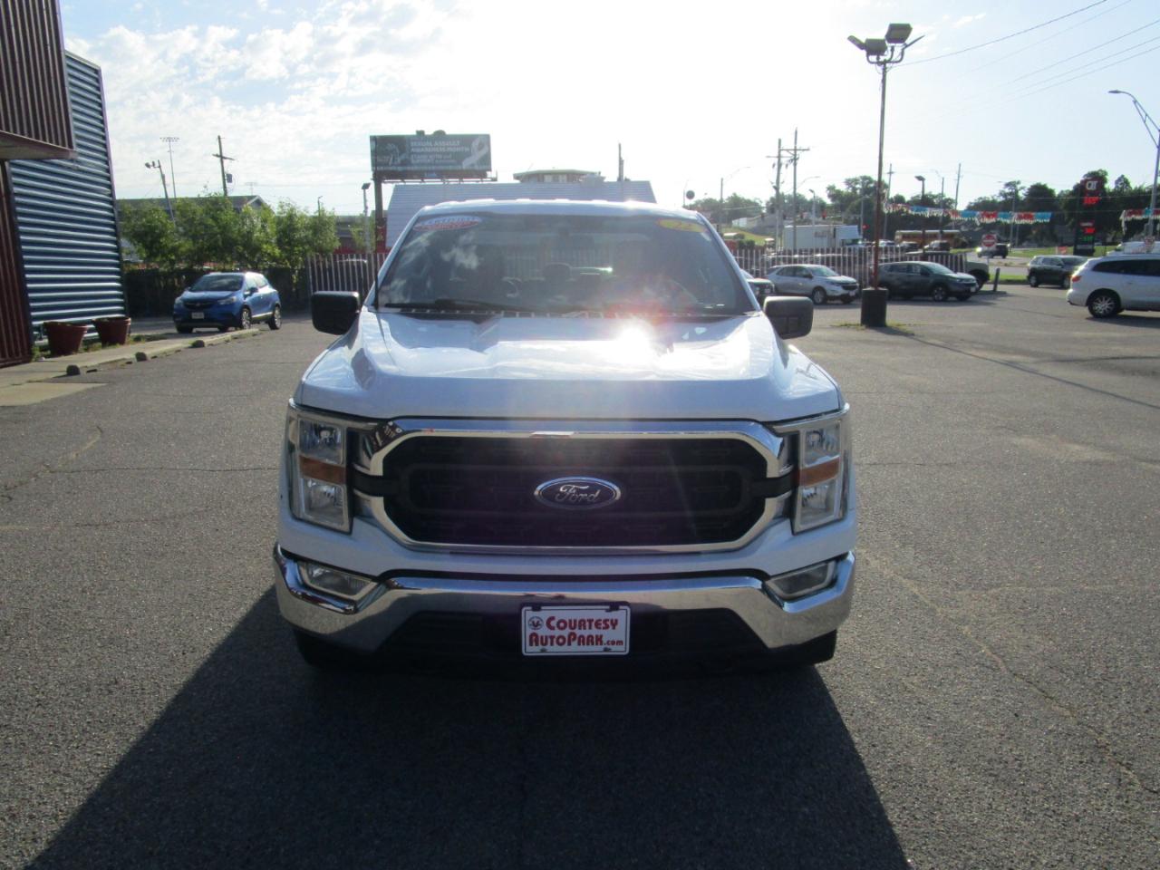 Ford F-150 Lariat 4WD SuperCab 8' Box 2022