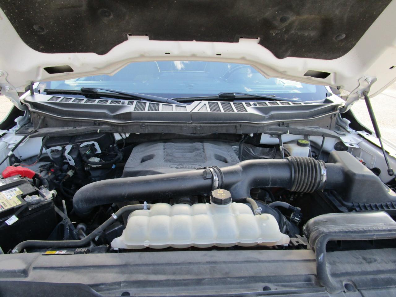 Ford F-150 Lariat 4WD SuperCab 8' Box 2022
