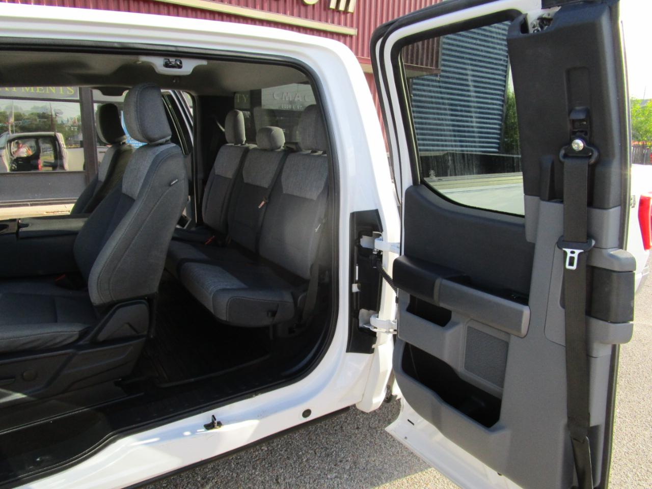 Ford F-150 Lariat 4WD SuperCab 8' Box 2022