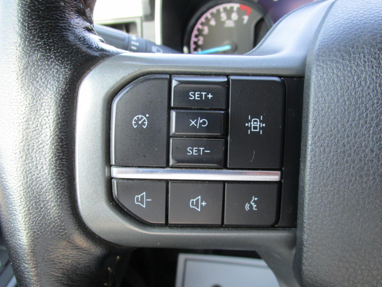 Ford F-150 Lariat 4WD SuperCab 8' Box 2022