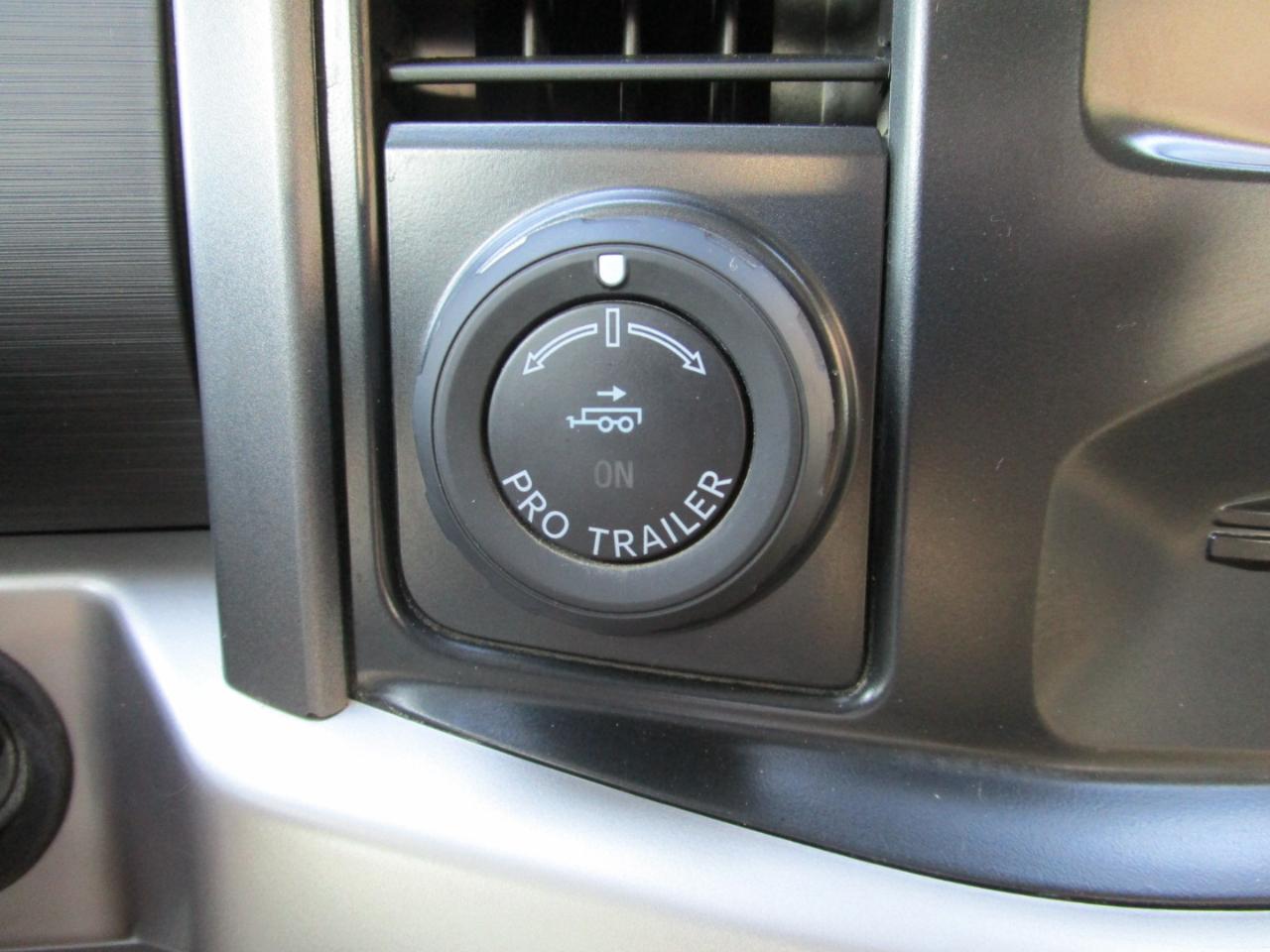 Ford F-150 Lariat 4WD SuperCab 8' Box 2022