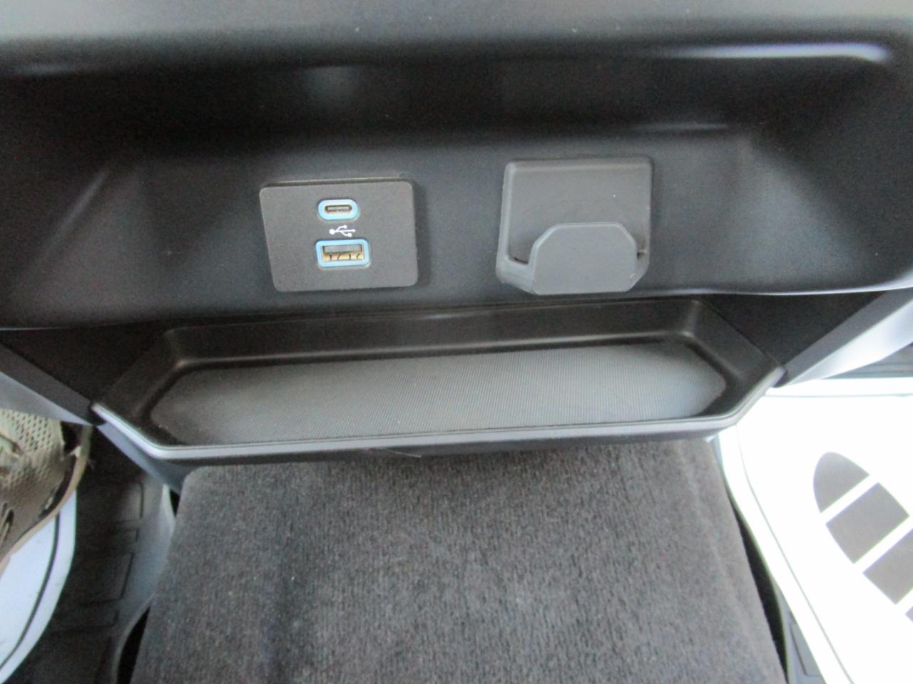 Ford F-150 Lariat 4WD SuperCab 8' Box 2022