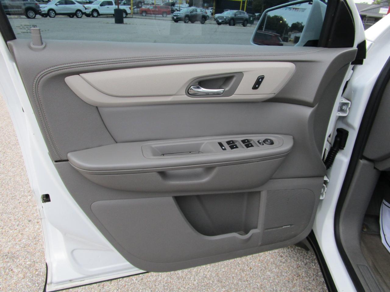 Chevrolet Traverse FWD 4dr LT w/2LT 2016