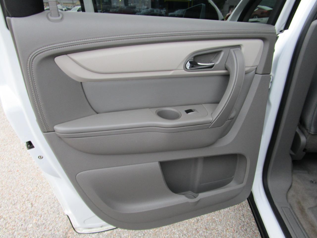 Chevrolet Traverse FWD 4dr LT w/2LT 2016