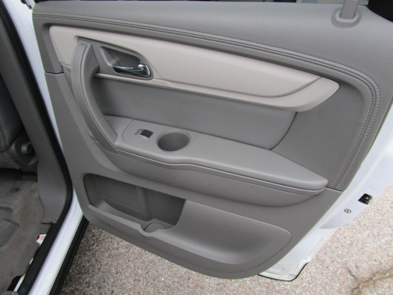 Chevrolet Traverse FWD 4dr LT w/2LT 2016