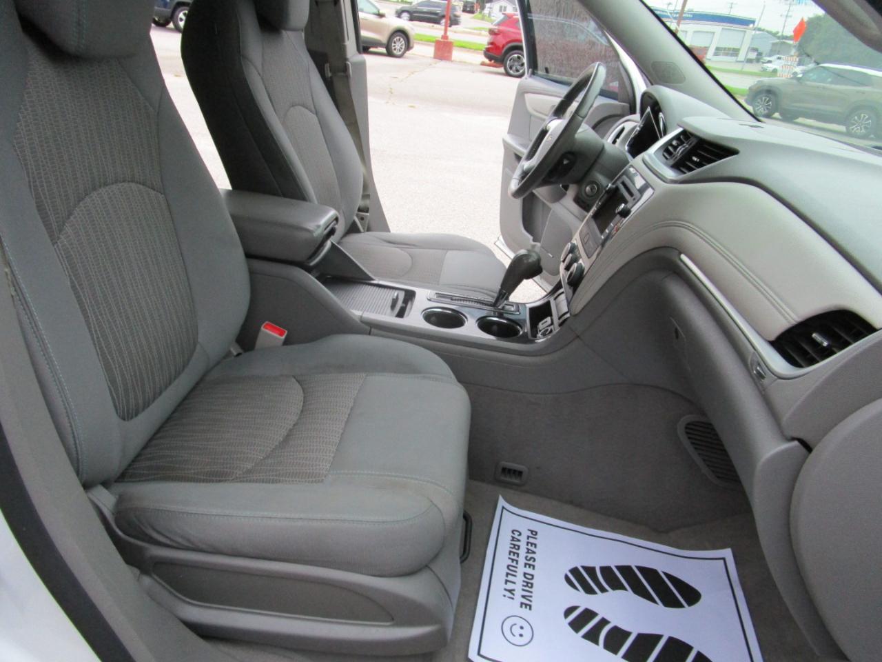Chevrolet Traverse FWD 4dr LT w/2LT 2016