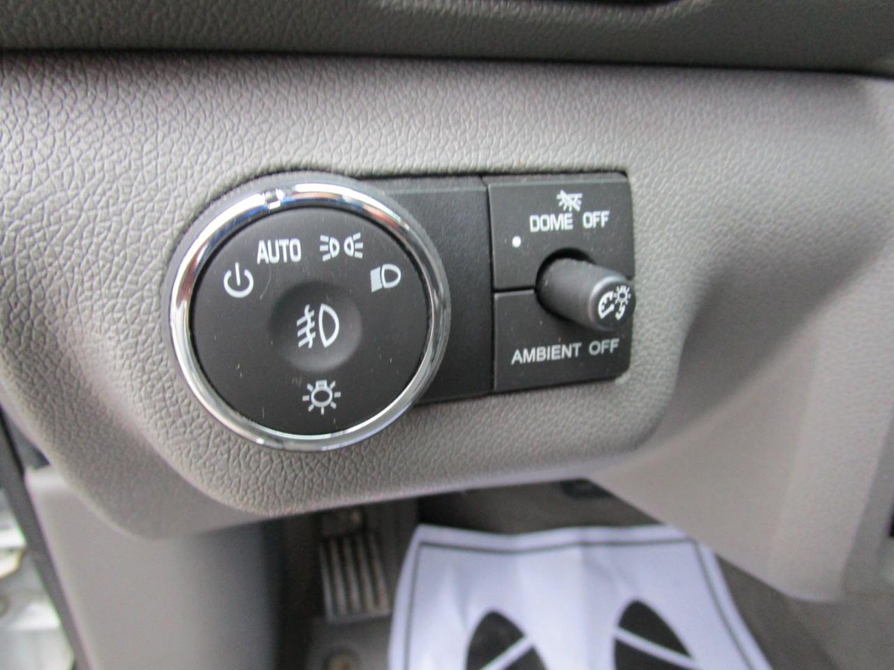 Chevrolet Traverse FWD 4dr LT w/2LT 2016