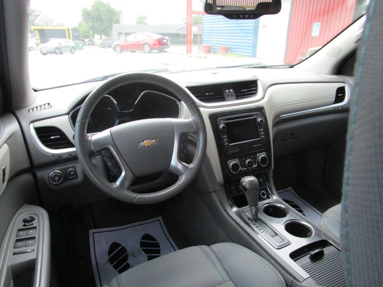 Chevrolet Traverse FWD 4dr LT w/2LT 2016