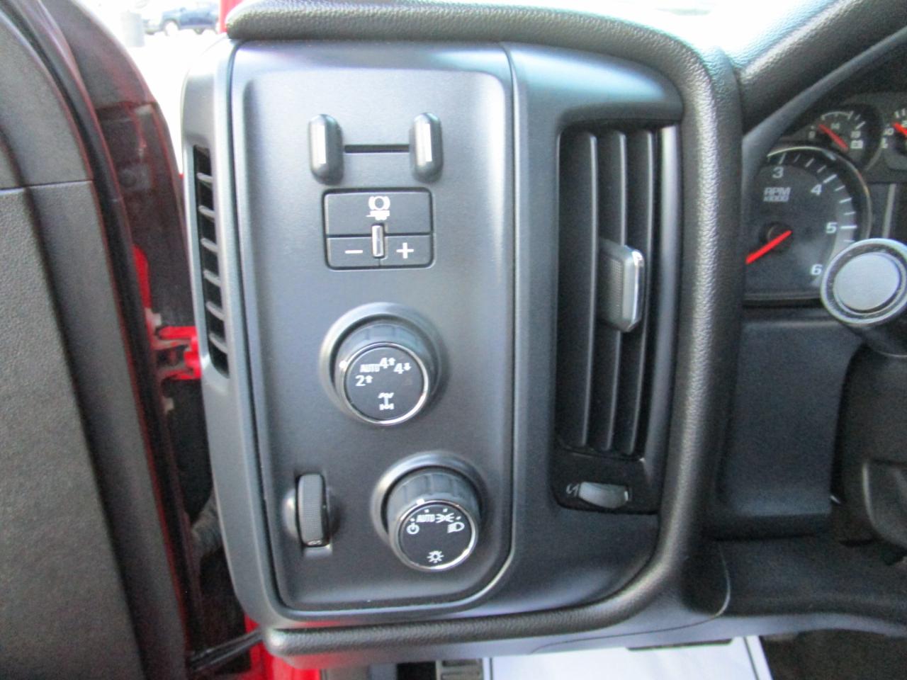 Chevrolet Silverado 1500 4WD Crew Cab 157" Work Truck 2017