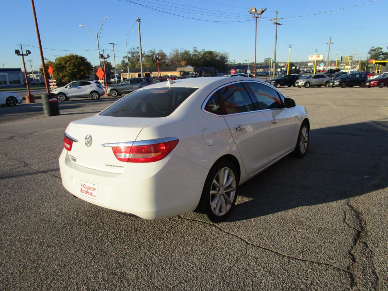 Buick Verano 4dr Sdn 2013