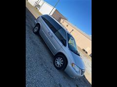 2006 Chrysler Town & Country 