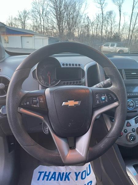 Chevrolet Sonic LT Auto 5-Door 2015