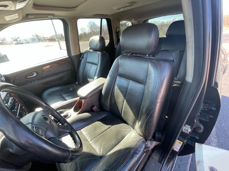 GMC Envoy SLE-1 4WD 2007