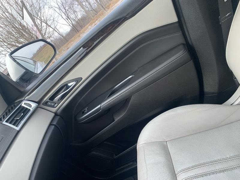 Cadillac SRX Luxury Collection FWD 2014