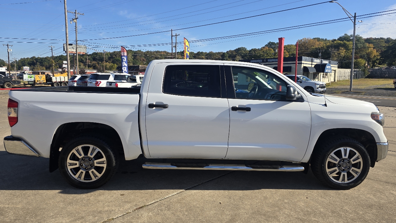 Toyota Tundra 4WD 1794 Edition CrewMax 5.5' Bed 5.7L FFV (Natl) 2018