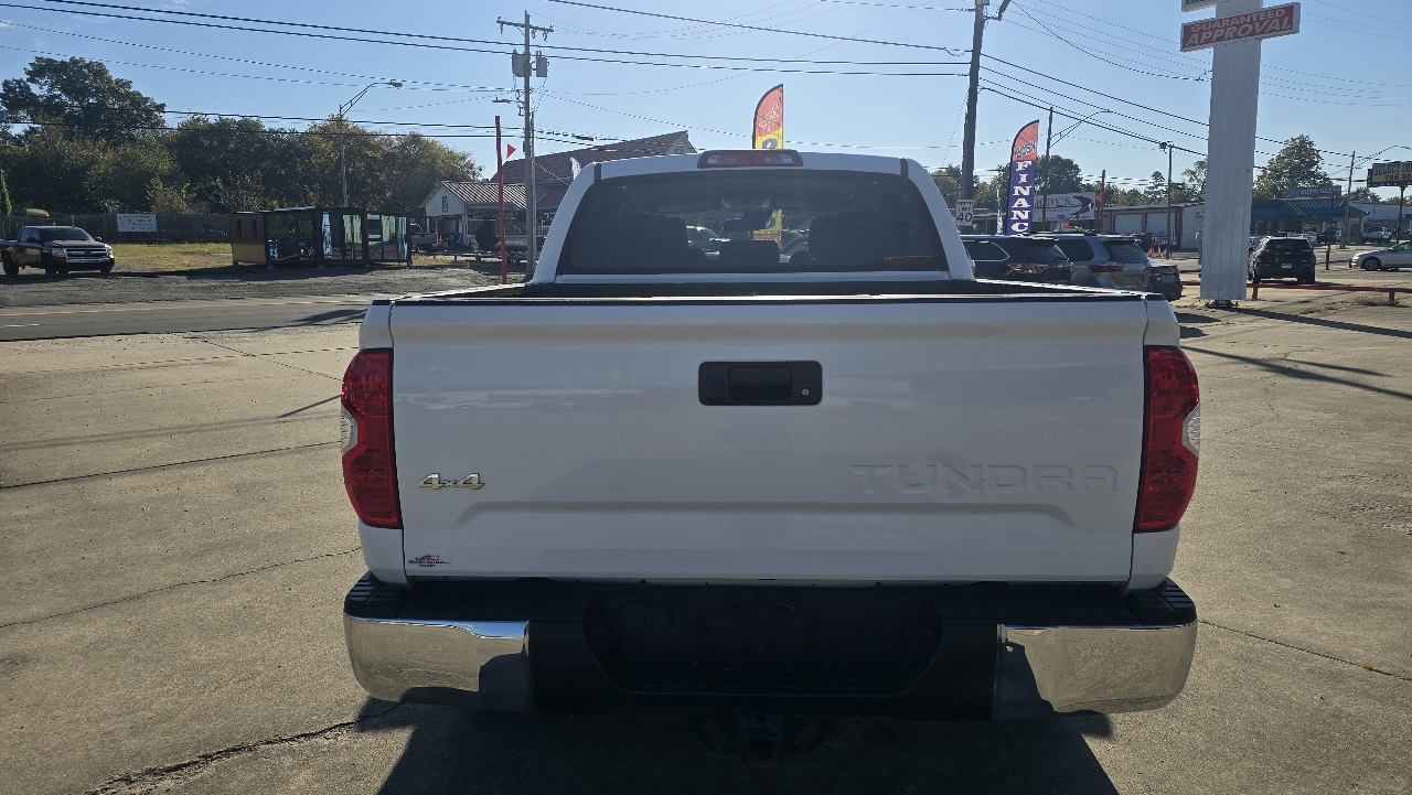 Toyota Tundra 4WD 1794 Edition CrewMax 5.5' Bed 5.7L FFV (Natl) 2018