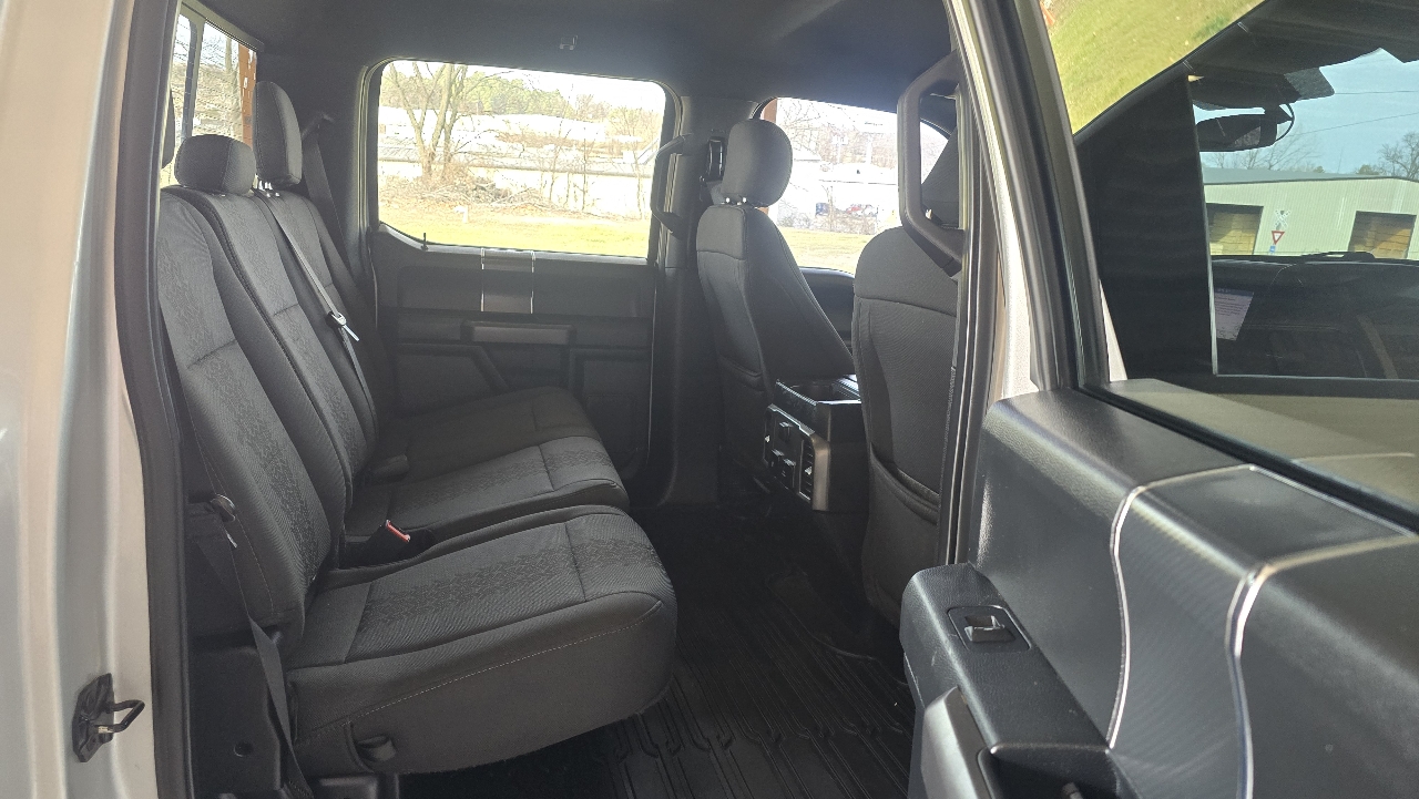 Ford F-150 4WD SuperCrew 145" XLT 2019