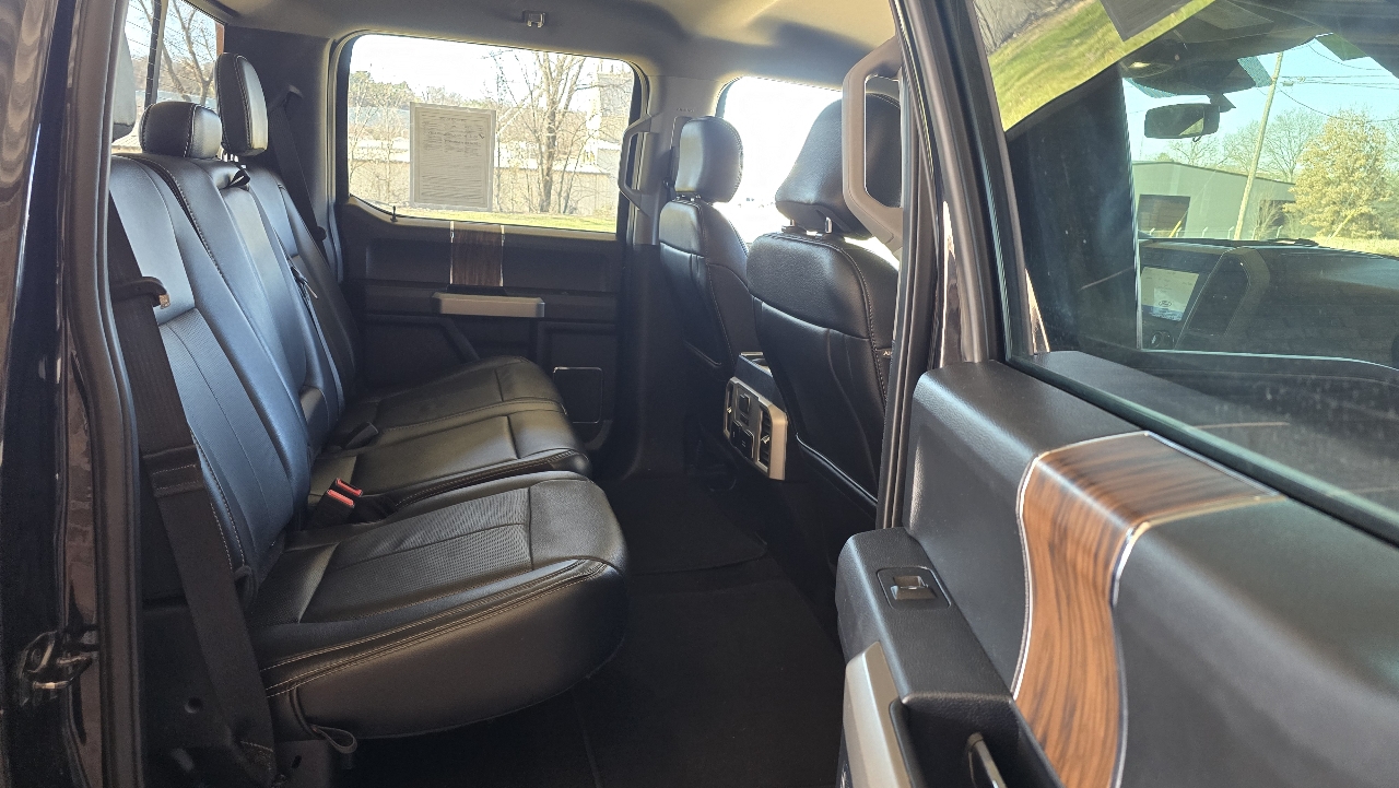 Ford F-150 4WD SuperCrew 145" Lariat 2020