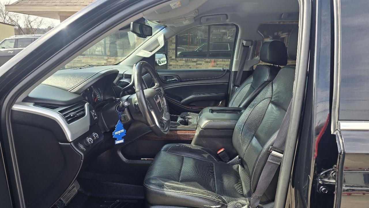 GMC Yukon XL 4WD 4dr SLT 2017