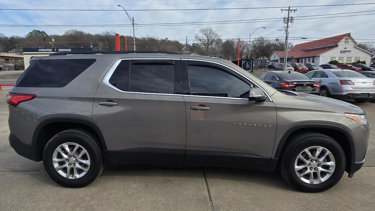 Chevrolet Traverse FWD 4dr LT Cloth w/1LT 2019