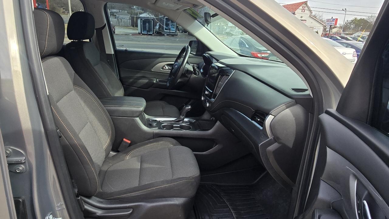 Chevrolet Traverse FWD 4dr LT Cloth w/1LT 2019