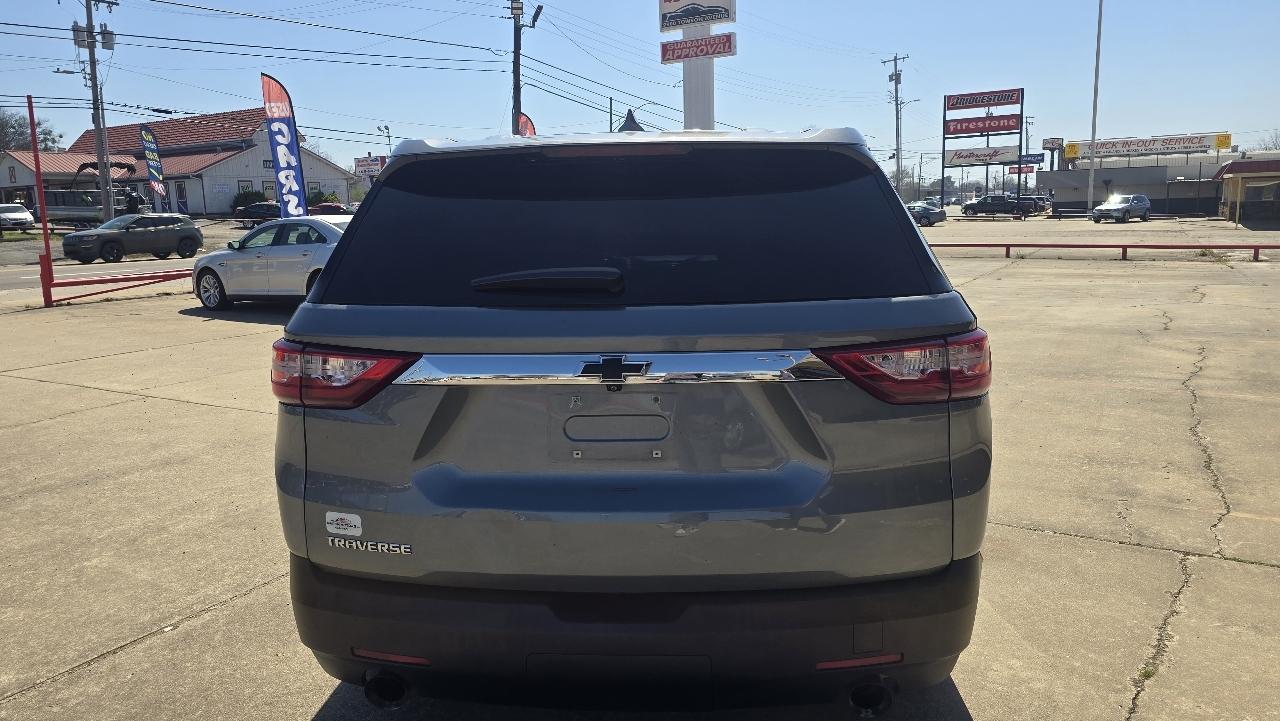 Chevrolet Traverse FWD 4dr LS w/1LS 2021