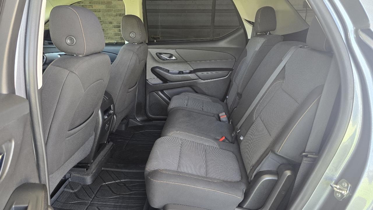 Chevrolet Traverse FWD 4dr LS w/1LS 2021