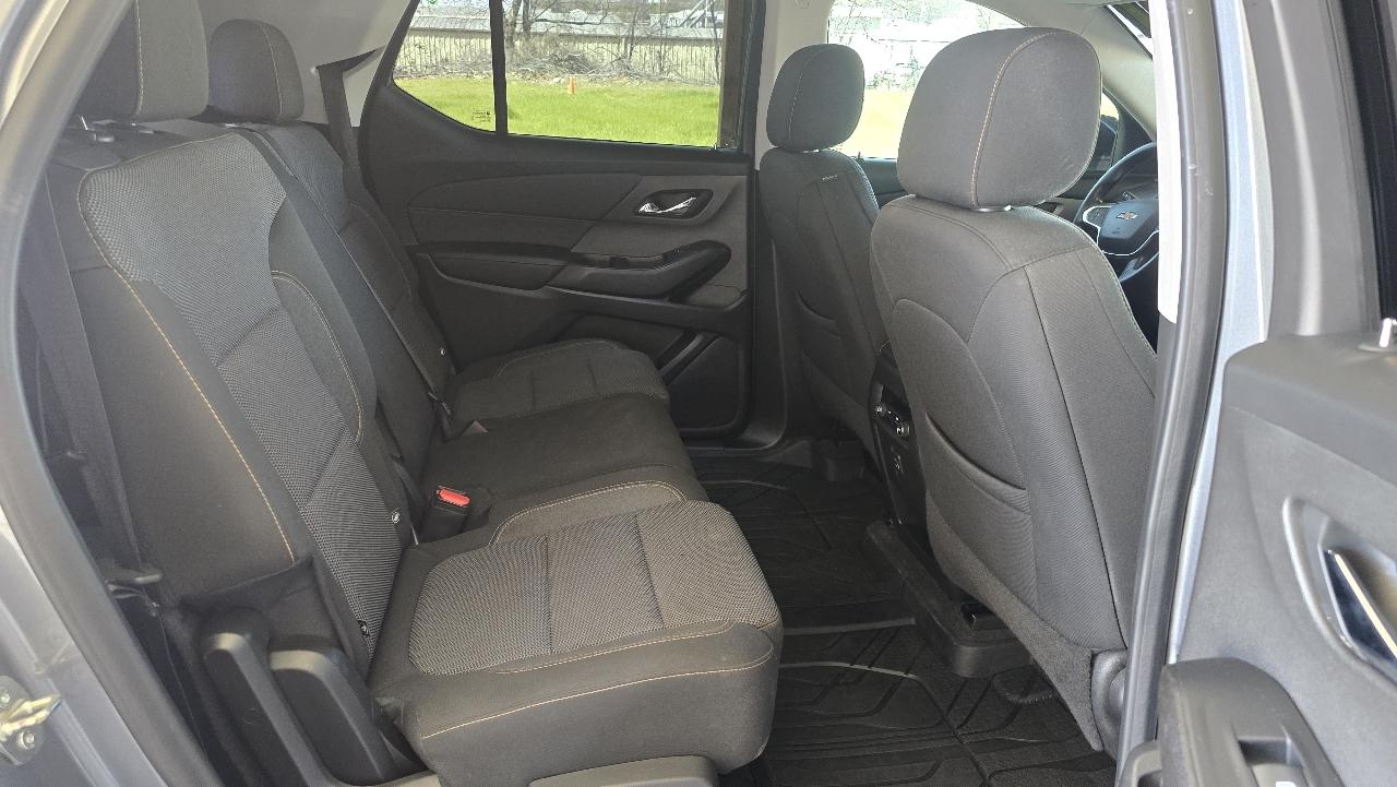 Chevrolet Traverse FWD 4dr LS w/1LS 2021