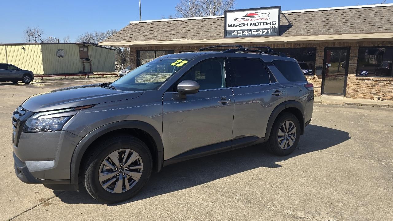 Nissan Pathfinder SV 2WD 2023