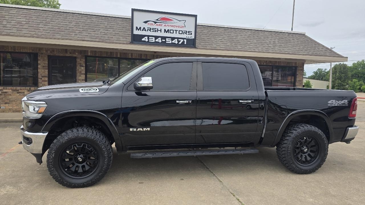RAM 1500 Laramie 4x4 Crew Cab 5'7" Box 2021