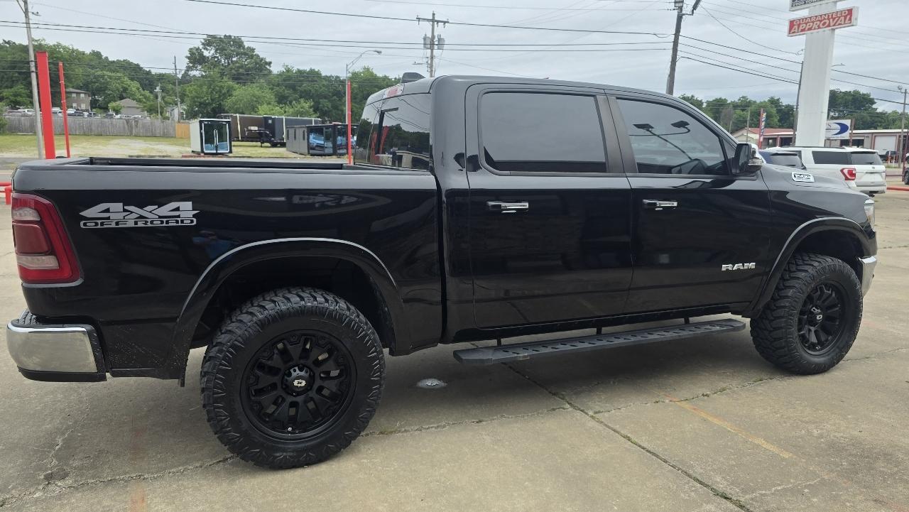 RAM 1500 Laramie 4x4 Crew Cab 5'7" Box 2021