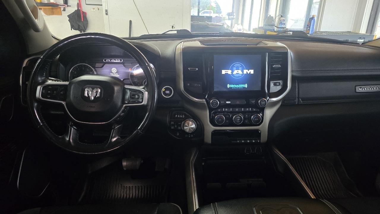 RAM 1500 Laramie 4x4 Crew Cab 5'7" Box 2021