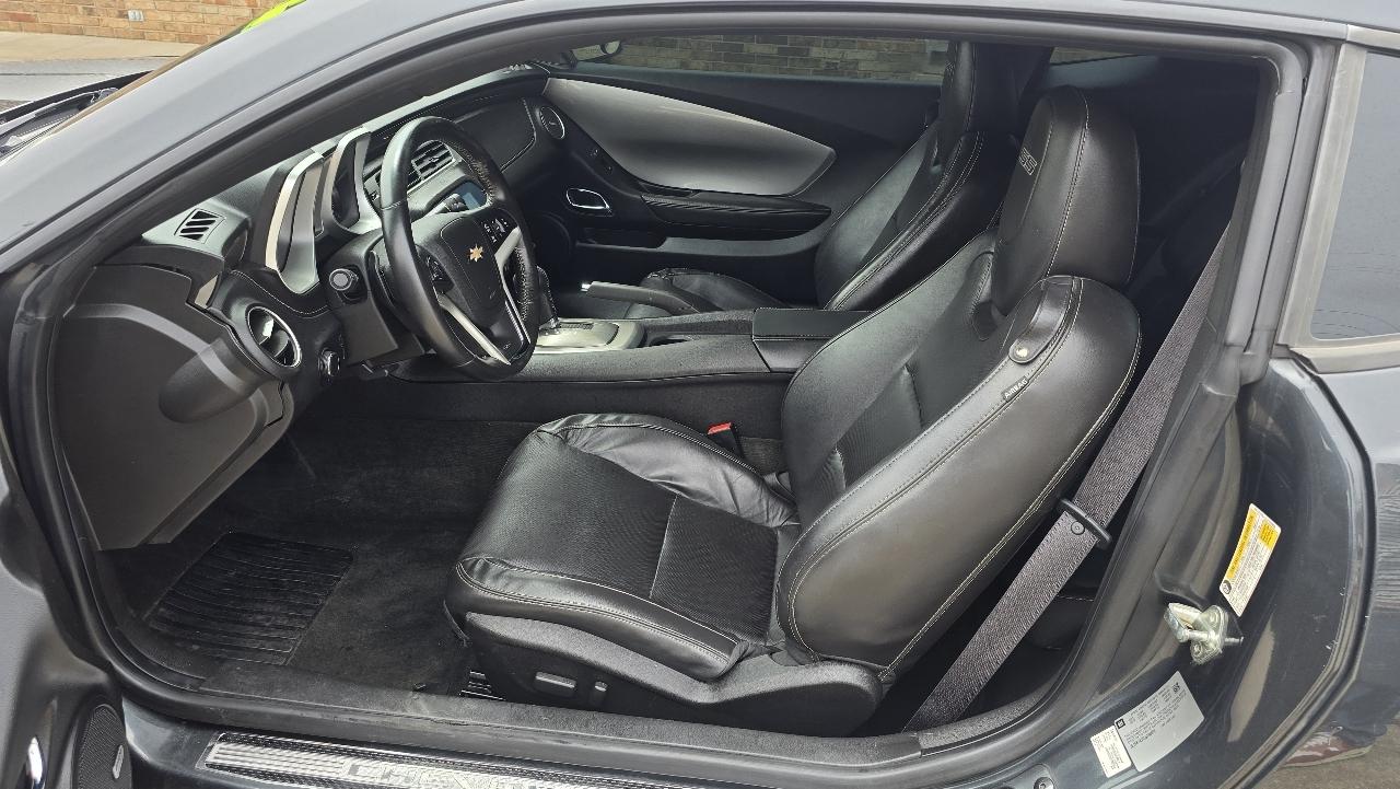 Chevrolet Camaro 2dr Cpe 2SS 2012