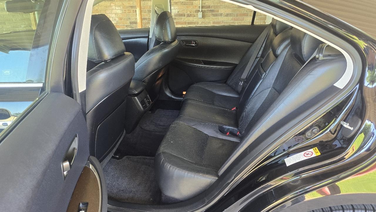 Lexus ES 350 4dr Sdn 2011