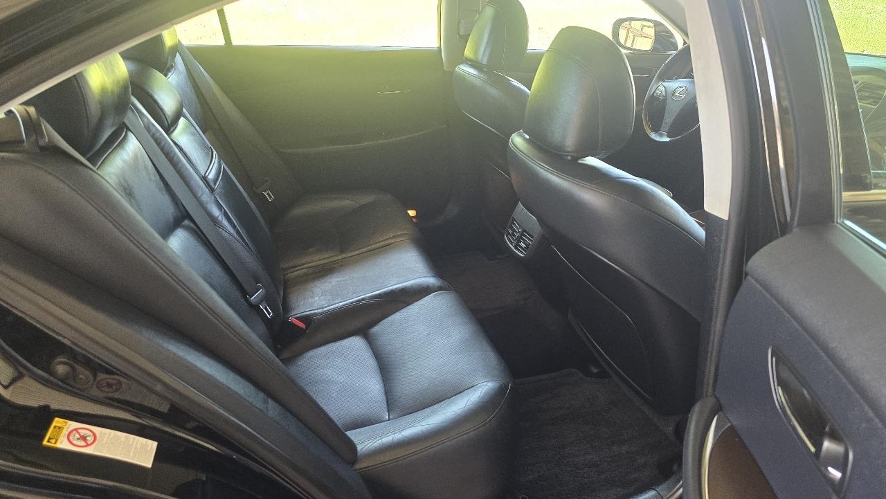 Lexus ES 350 4dr Sdn 2011
