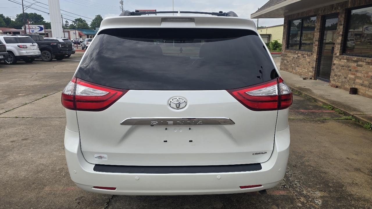 Toyota Sienna Limited FWD 7-Passenger (Natl) 2016