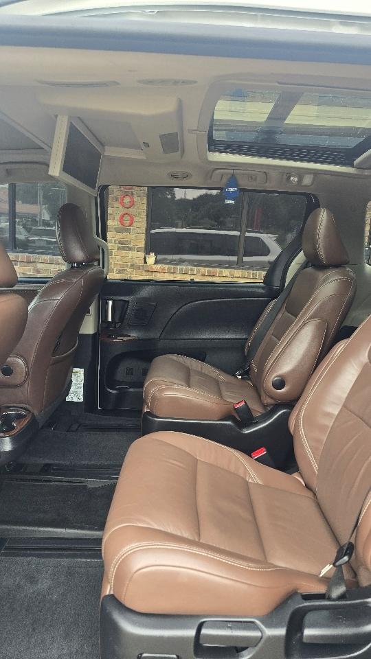 Toyota Sienna Limited FWD 7-Passenger (Natl) 2016