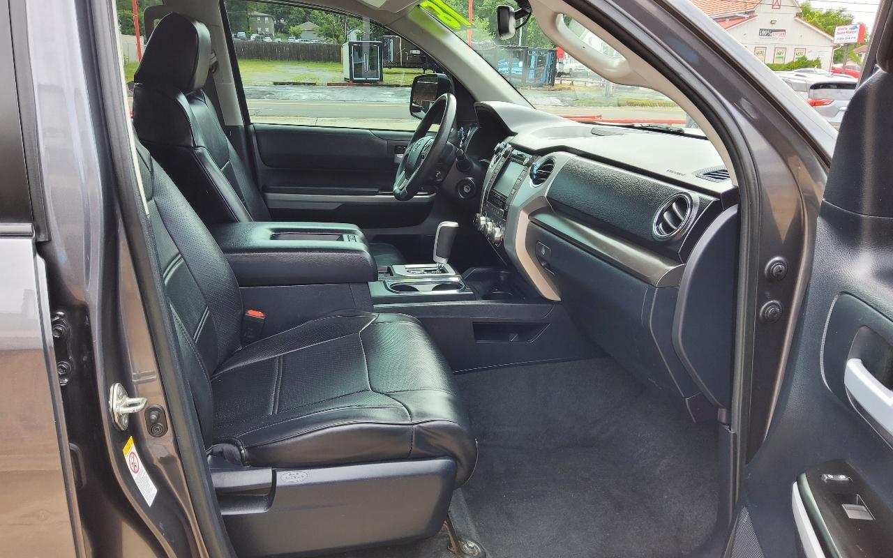 Toyota Tundra 4WD 1794 Edition CrewMax 5.5' Bed 5.7L FFV (Natl) 2018