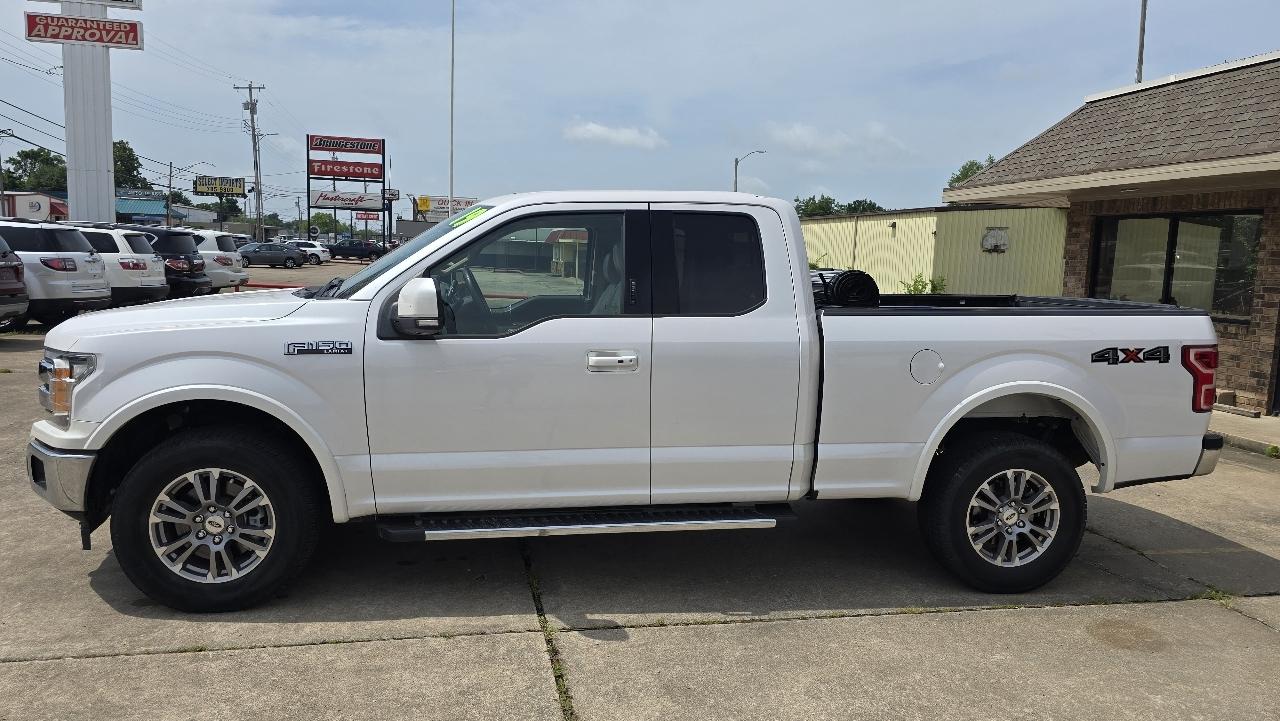 Ford F-150 4WD SuperCab 145" Lariat 2019