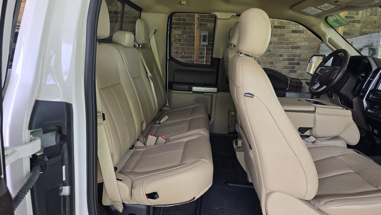 Ford F-150 4WD SuperCab 145" Lariat 2019