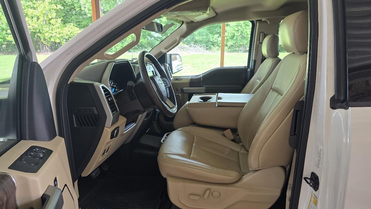 Ford F-150 4WD SuperCab 145" Lariat 2019