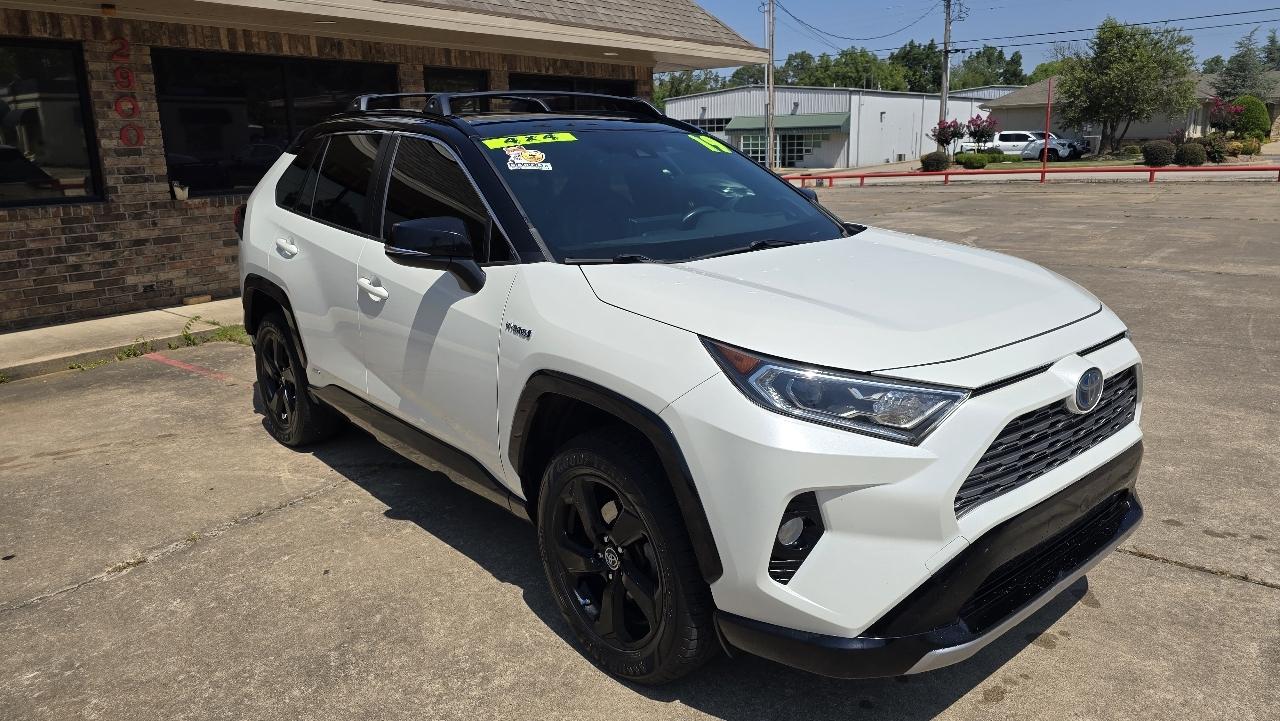 Toyota RAV4 Hybrid XSE AWD (Natl) 2019