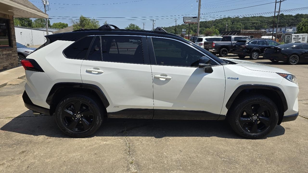 Toyota RAV4 Hybrid XSE AWD (Natl) 2019