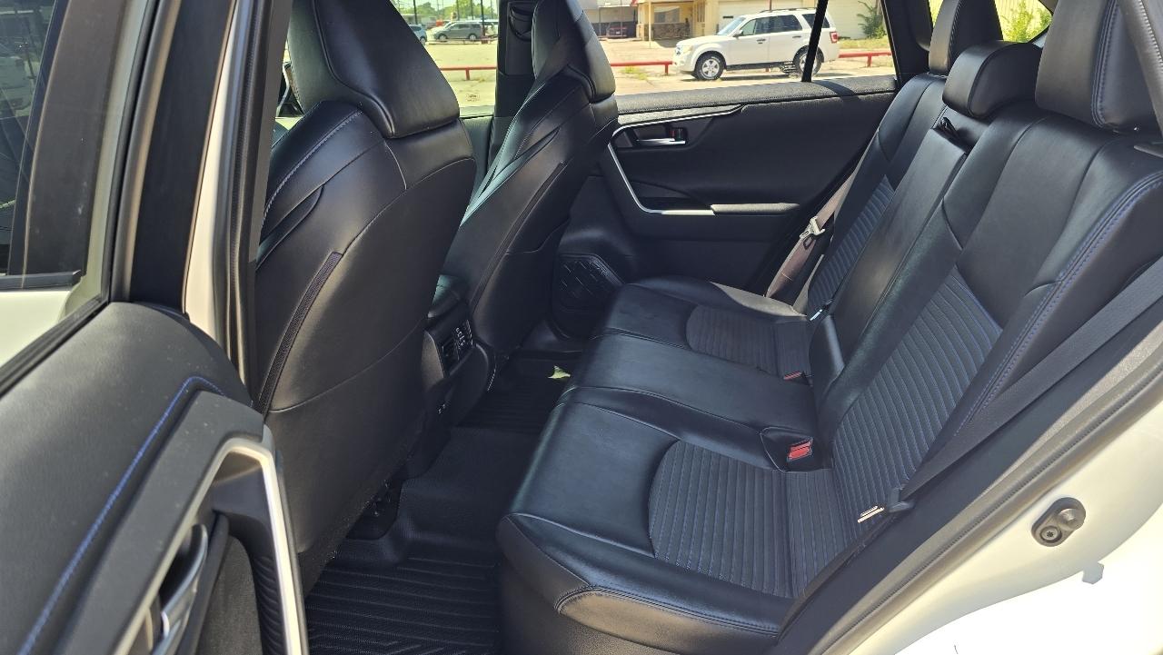 Toyota RAV4 Hybrid XSE AWD (Natl) 2019