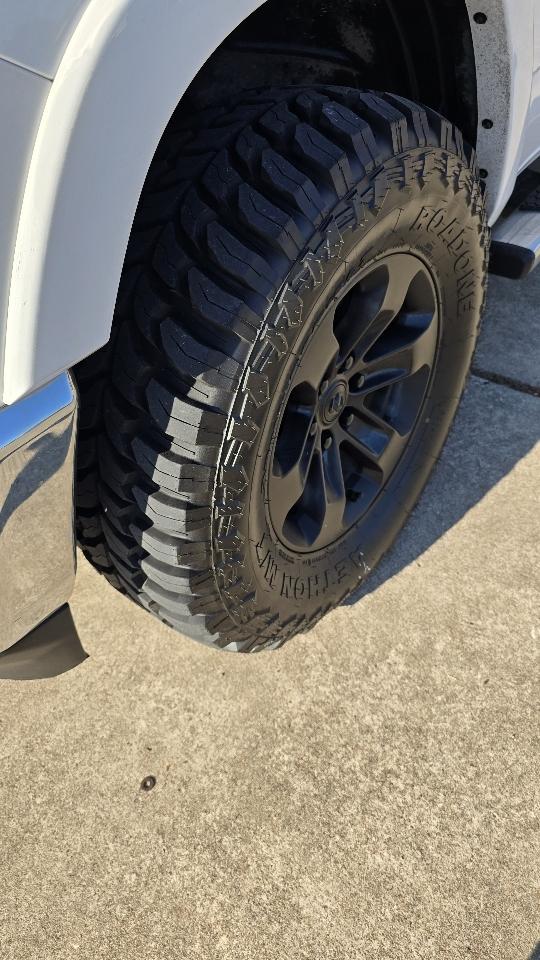 RAM 1500 Laramie 4x4 Crew Cab 5'7" Box 2022